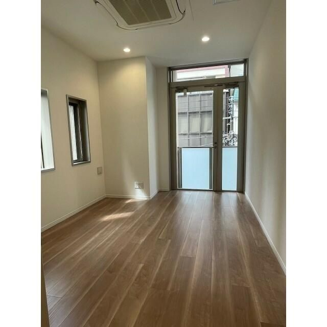 Ｑｕ４ｔｔｒｏ　Ａｒｃａ　九段（クアトロアルカ九段）の洋室