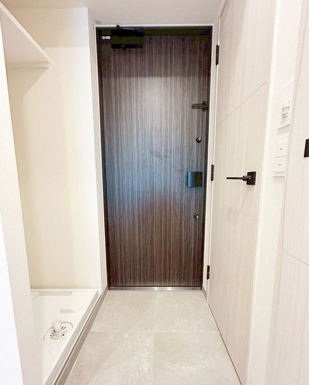 ジオエント白金台の玄関