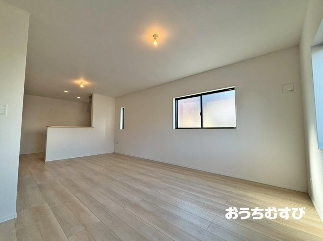 春日井市妙慶町第1(全2棟)の居間・リビング