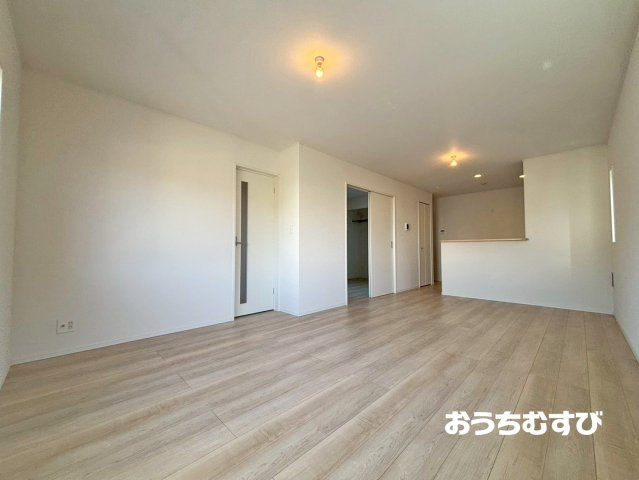 春日井市妙慶町第1(全2棟)の居間・リビング