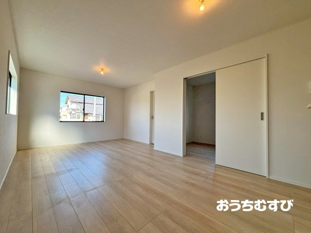 春日井市妙慶町第1(全2棟)の居間・リビング