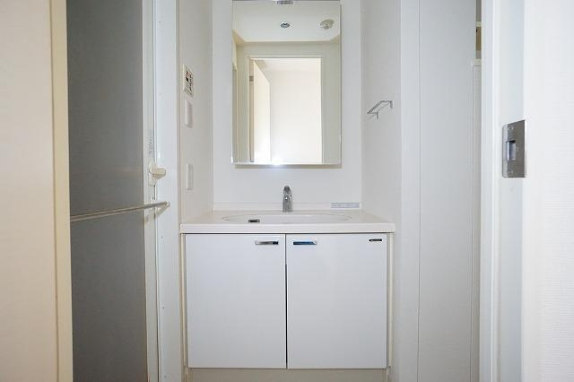 ｱｰﾊﾞﾝﾌﾗｯﾂ目黒本町の洗面所