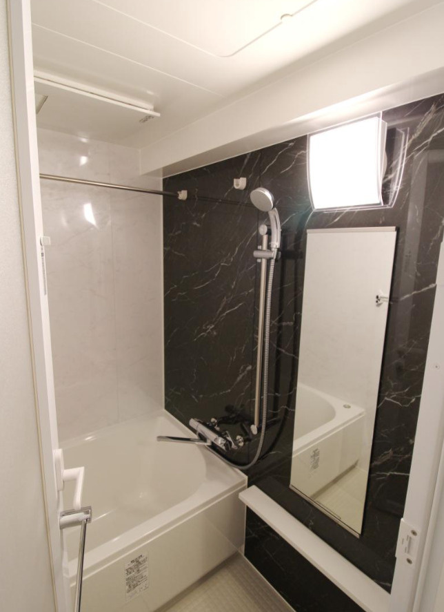 ルフォンプログレ元浅草マークスの浴室