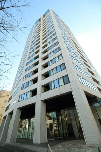 パークキューブ目黒タワーの外観