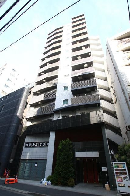 メインステージ九段下の外観