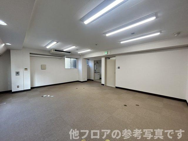 第２須賀ビル　8Fのロビー