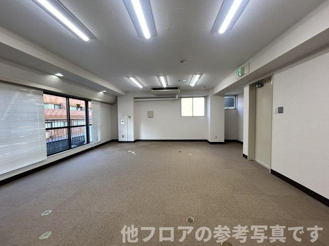 第２須賀ビル　8Fのロビー