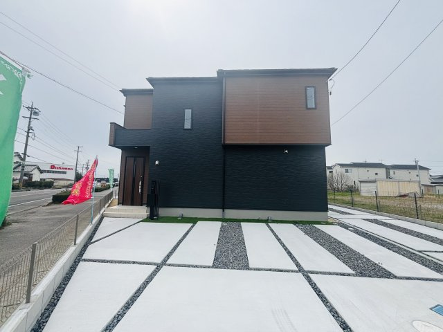 GRAFARE高浜市神明町2期｜名古屋市の戸建ならホームアップの駐車場|2台並列駐車可能