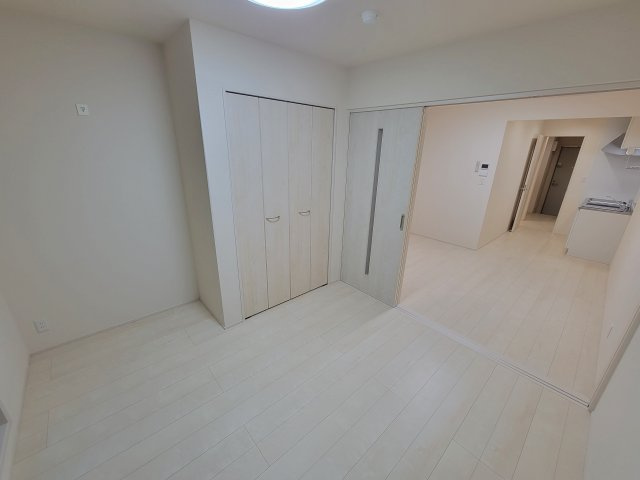 フジパレス遠里小野Ⅵ番館の寝室|使い勝手のいい寝室です