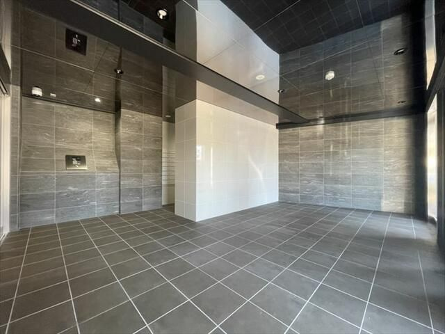 ＭＡＸＩＶ西川口ＡＺ　ＴＲＥのエントランス