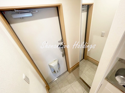 【玄関】 | アムール白楽 | 収納充実の玄関♪