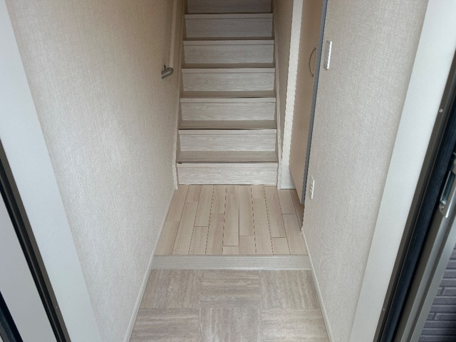 オアシス久米の玄関