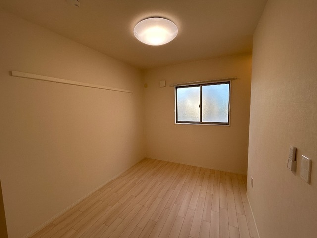 オアシス久米の寝室