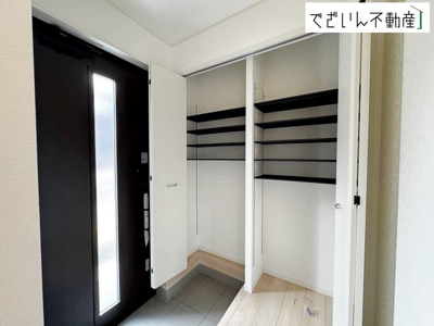 【玄関】 | Cradle garden鴻巣市箕田第9　新築住宅 | ≪2号棟≫
現地(2026年3月撮影)