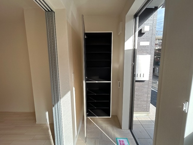 オアシス久米の玄関