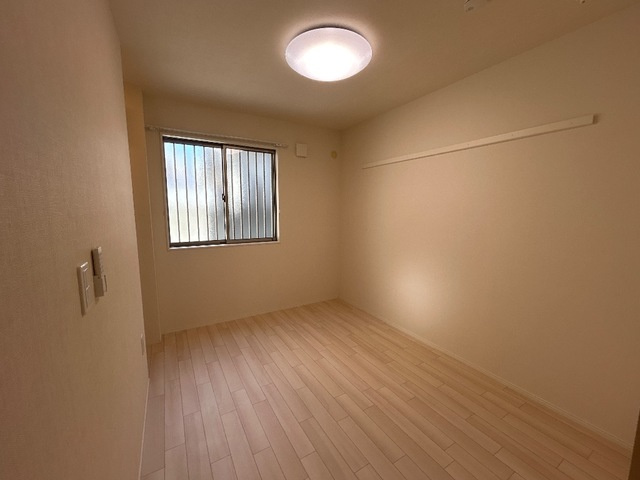 オアシス久米の寝室