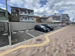 La peche Kinoの駐車場
