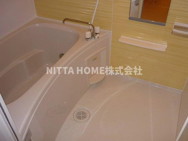 ハニーベルの浴室|追い炊き機能・浴室乾燥機も設置済み◆