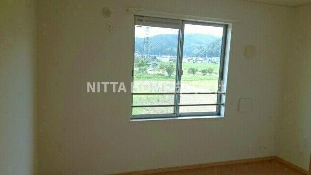 ハニーベルの内装|洋室は6帖と6.3帖の2部屋です☆