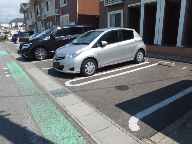 パークサイド井田Ⅱの駐車場