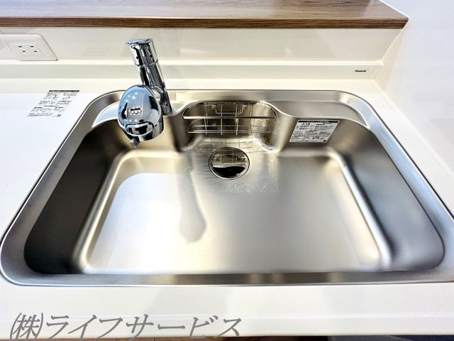 【キッチン】 | ライオンズマンション新大阪第３ | システムキッチン／浄水器付水栓搭載