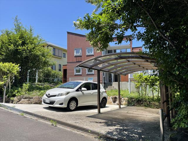 商談中　大室高原中古建て住宅の駐車場|駐車スペース