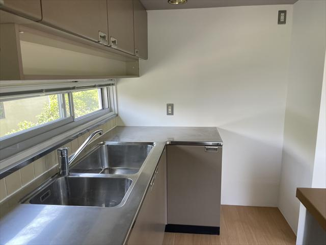 商談中　大室高原中古建て住宅のキッチン|キッチン