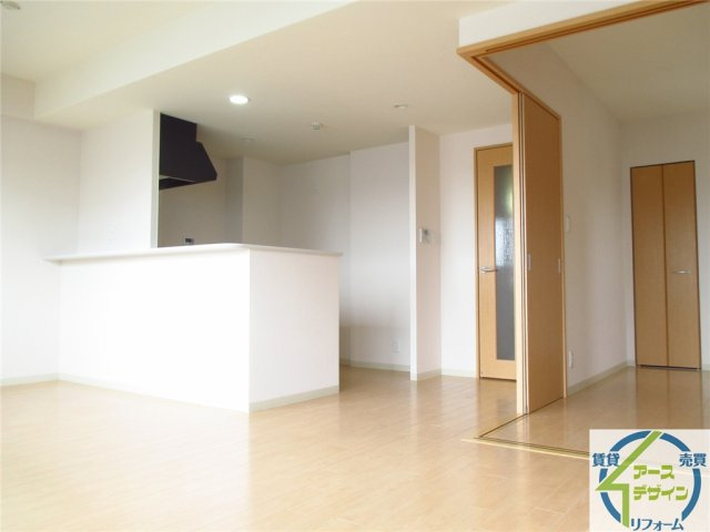 パレス　マイセンの居間・リビング|※類似部屋