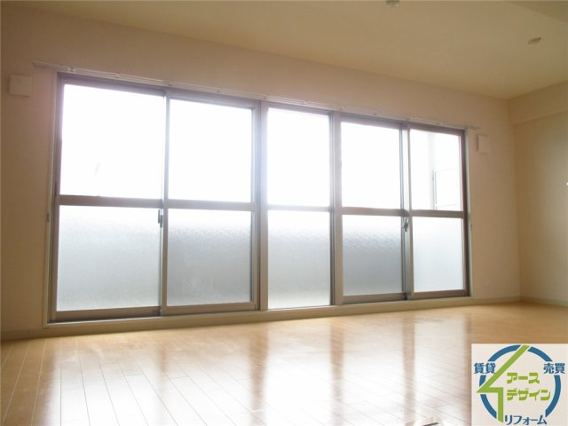 パレス　マイセンの居間・リビング|※類似部屋