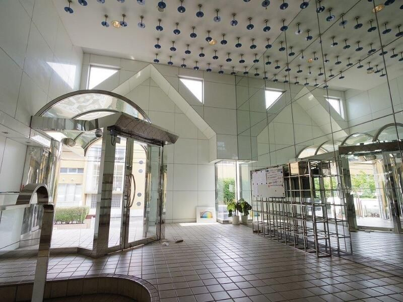 スペランザ・クニタチのロビー