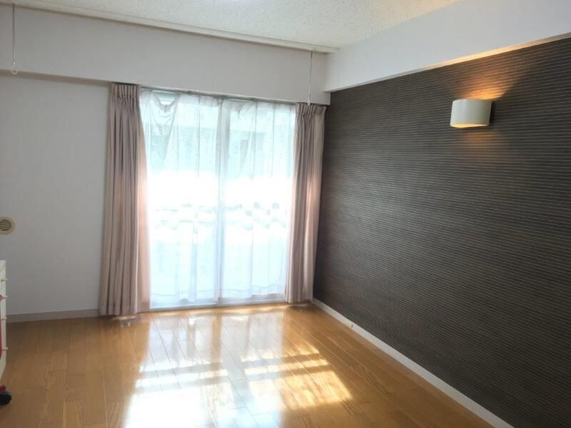 スペランザ・クニタチの居間・リビング