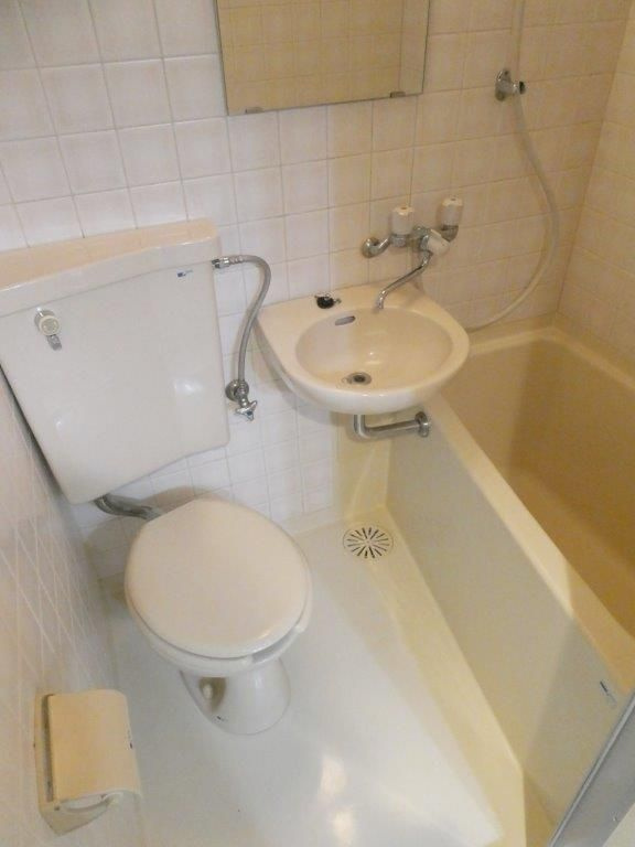 スペランザ・クニタチの浴室