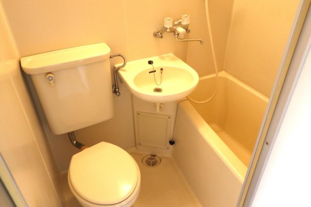 川崎市多摩区西生田４丁目の賃貸マンションの浴室