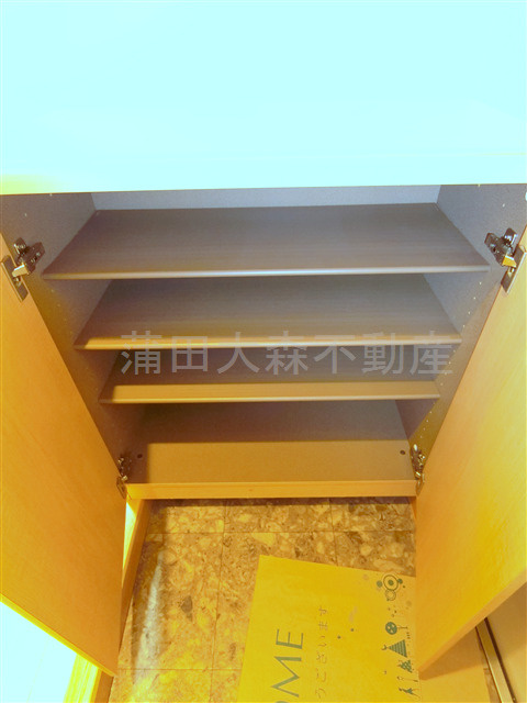 第一デュオレスズエの設備|玄関収納！