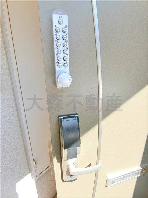 第一デュオレスズエの玄関