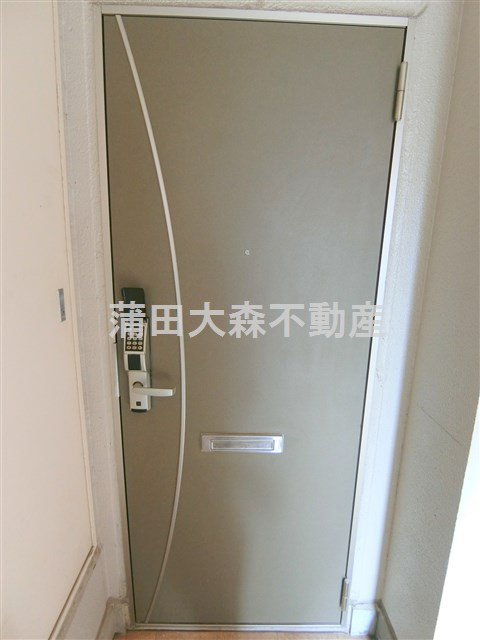 第一デュオレスズエの玄関