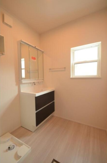 岩蓮華の独立洗面台