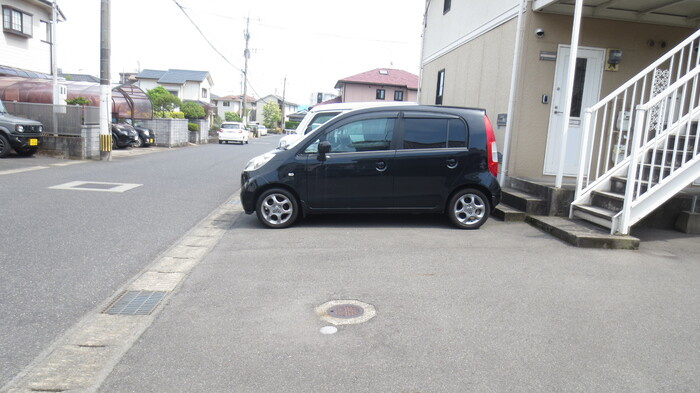 【駐車場】