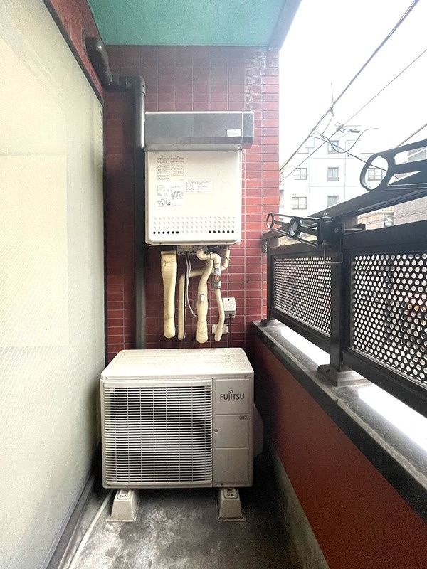 キミシゲビルのバルコニー