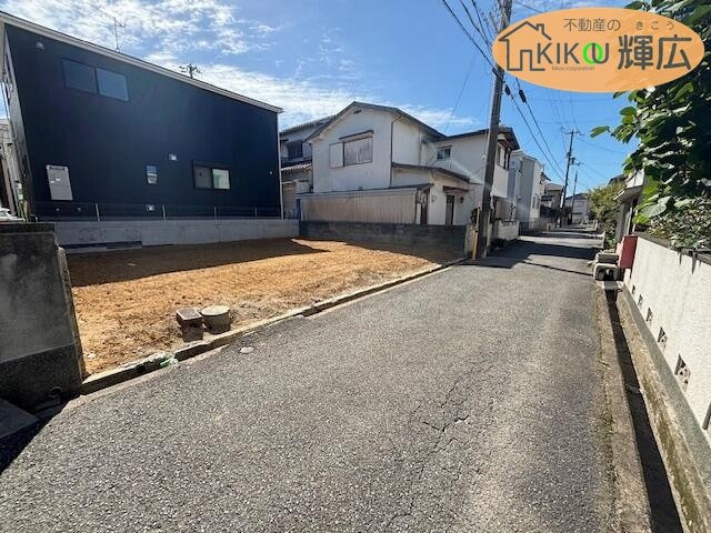 明石市魚住町清水　土地の前面道路含む現地写真