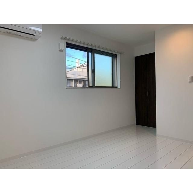 エミネックス芝中田の居間・リビング