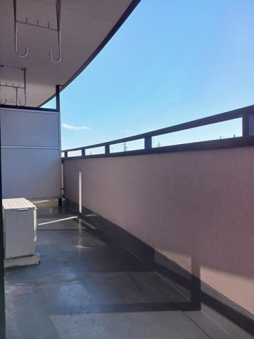 ニューマリッチイシカワ弐号館のバルコニー