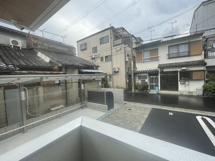 アイビー俊徳道の駐車場