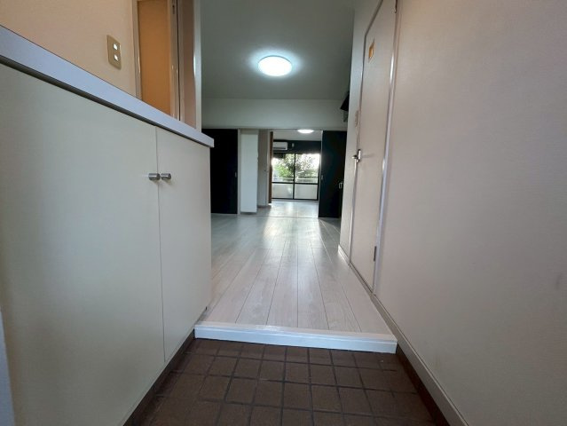 アーバンヴィラ松神子の玄関