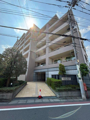 【外観】 | マスターテラス中野平和の森公園 | 落ち着いた雰囲気の外観です