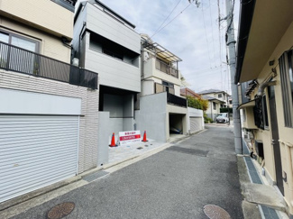 【前面道路含む現地写真】 | 灘区篠原中町４丁目　新築戸建て