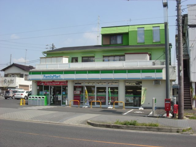 エトワール若草　　刈谷市近郊の賃貸はクラスホームの周辺|ファミリーマート大府若草町店まで878ｍ
