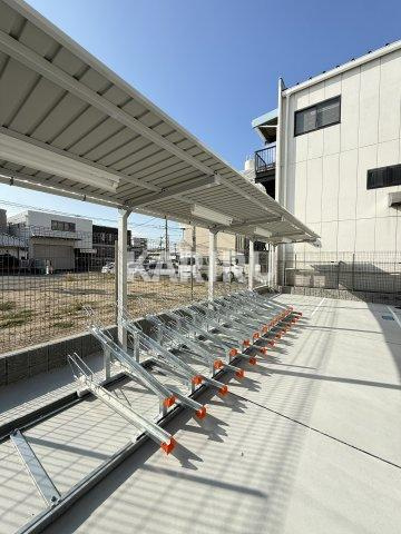 フォーリアライズ大阪ミッテの駐車場