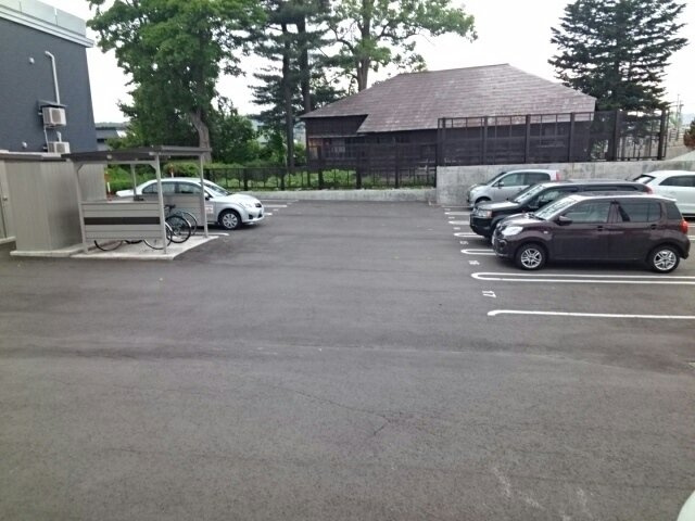 リヴィエールⅡの駐車場|駐車場があるので、車を買う予定の方も安心です