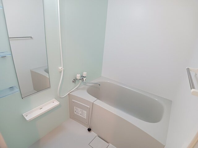 リヴィエールⅡの浴室|お風呂です